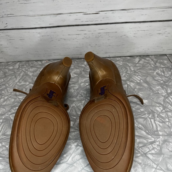 Indigo by Clark’s heels - Picture 3 of 3